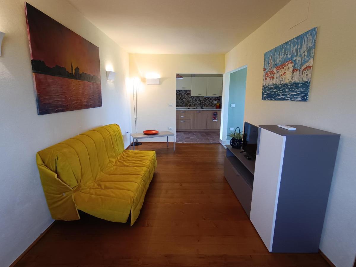 Moratto'S Apartments Umag Exterior foto