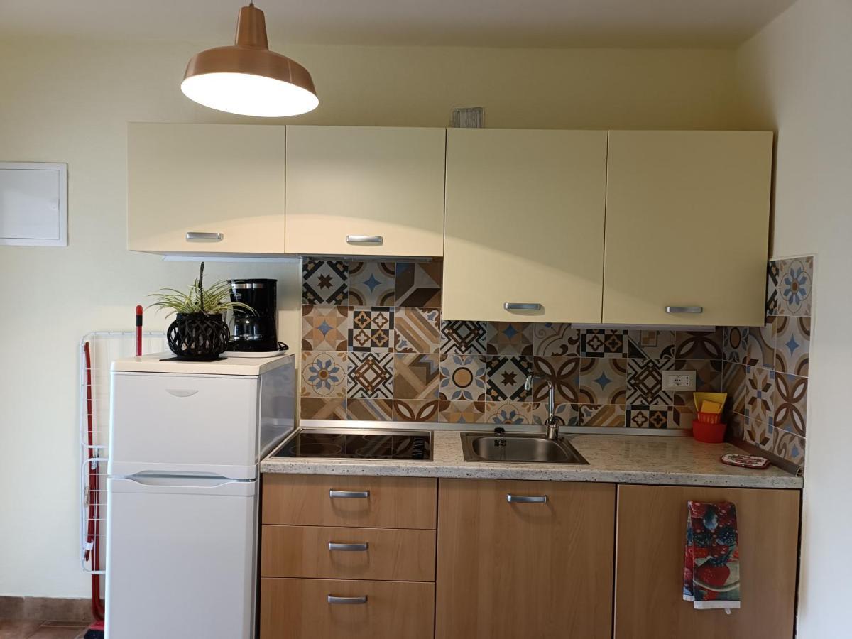 Moratto'S Apartments Umag Exterior foto